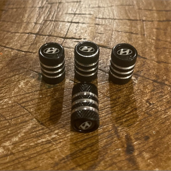 Hyundai Tire Valve Stem Cap - Picture 2 of 2